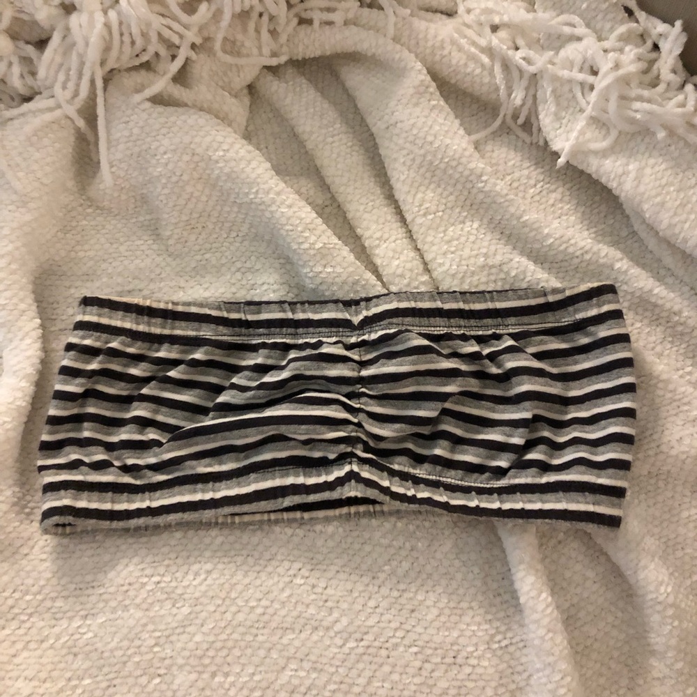 Black and gray striped bandeau